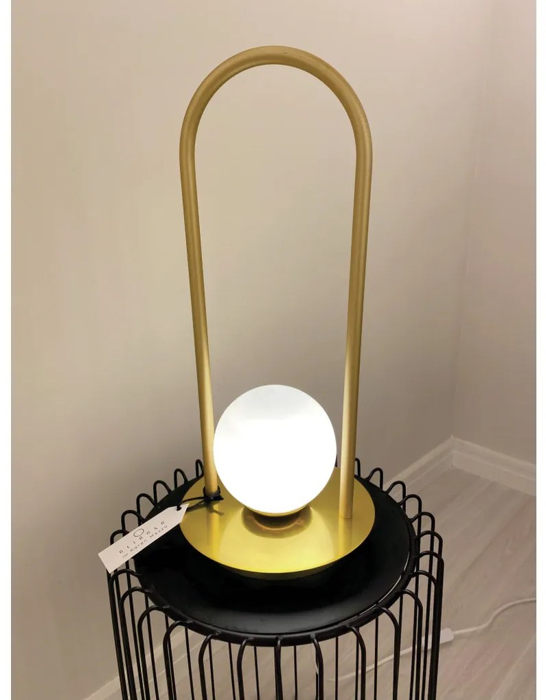 Abajur Graça 19X41X19Cm 01Xg9 Globo 12Cm - Usina 90045/1 (PT / DR-P - Preto Texturizado / Dourado Brilho Polido, Ambar)