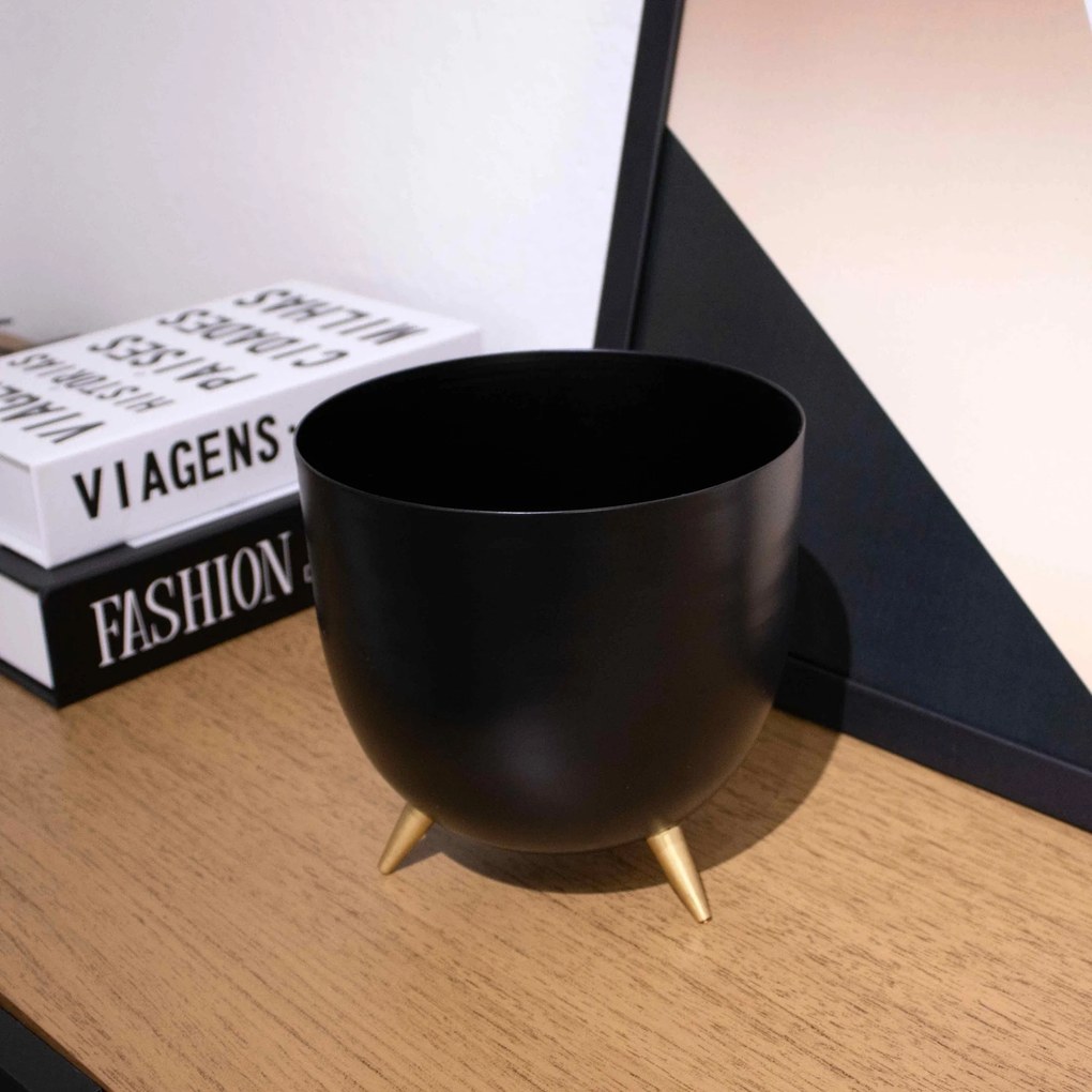 Cachepot de Metal Preto e Pés Dourado 17cm - D'Rossi
