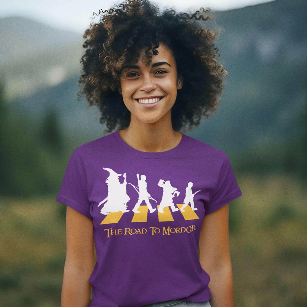 Camiseta Unissex The Road to Mordor O Senhor dos Anéis - Roxo - GG