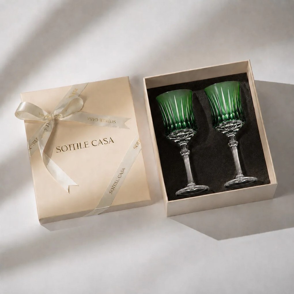 Kit 2 Taças de Cristal Lapidado 66 p/ Vinho Branco c/ Caixa de Presente - Verde Escuro  Verde Escuro