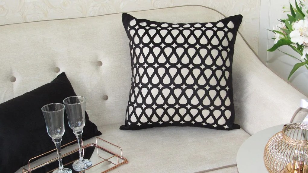 Capa Almofada Corte a Laser Provence Flux Preto 50x50cm