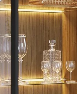 Sala de Jantar Cristaleira Tijuca e Buffet Vicky Com Espelho C05 Preto