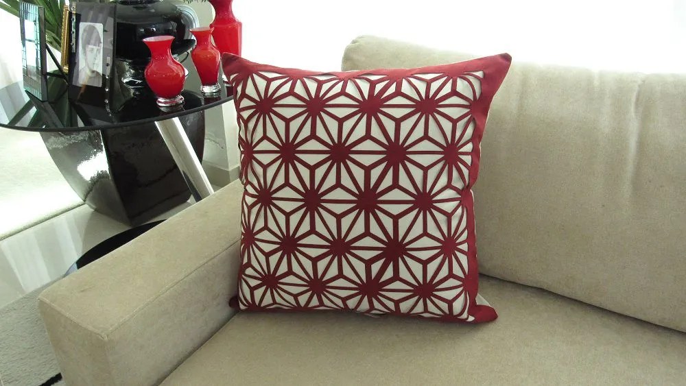 Capa Almofada Corte a Laser Provence Spin Marsala 50x50cm