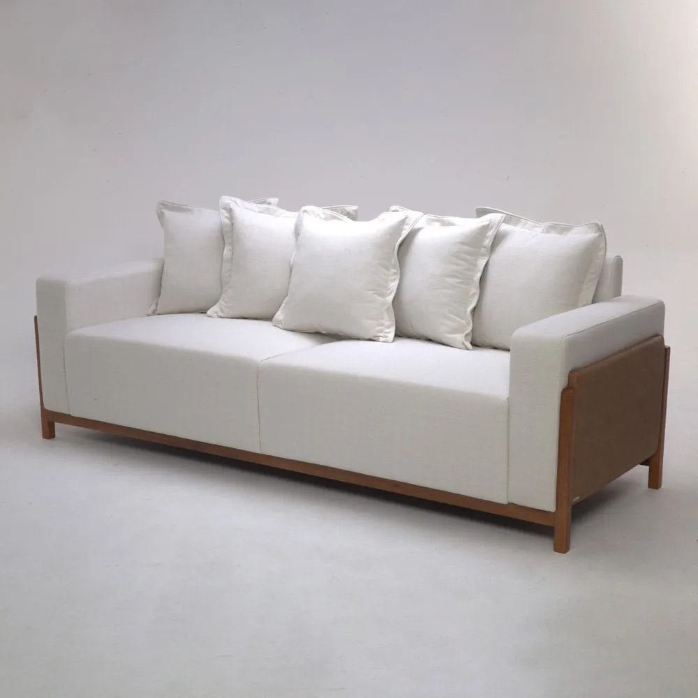 Sofá Amadeu Almofadas Soltas Estrutura Madeira Eucalipto Design Exclusivo Acabamento Premium