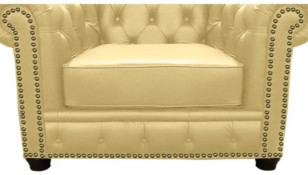 Poltrona Chesterfield com Pés Madeira Couro Bege G40 - Gran Belo