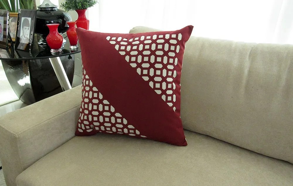 Capa Almofada Corte a Laser Provence Vitral Marsala 50x50cm