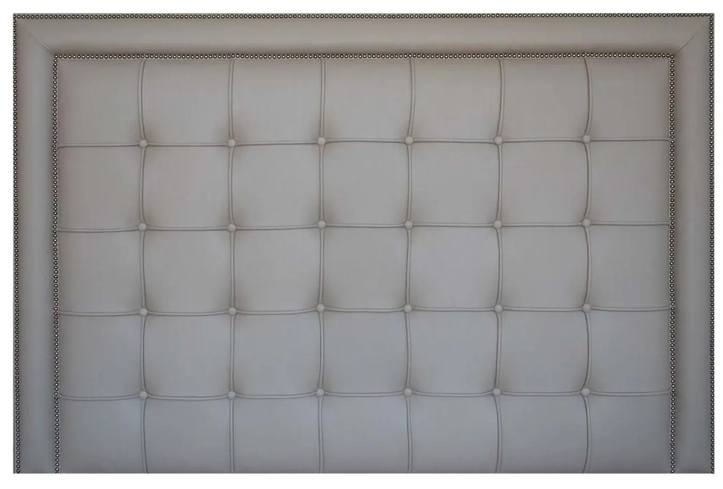 Cabeceira Botonê Queen com Tachas - Tecido Facto Fendi  Kleiner