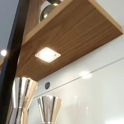 Painel Bancada Suspensa para TV até 58 Pol. Maragogi Off White/Freijó