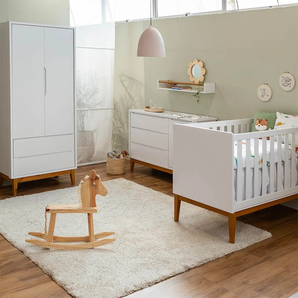 Kit Quarto Theo com Pés Square Mel - Berço + Cômoda 3 Gavetas e 1 Porta + Guarda-Roupa 2 Portas - Branco