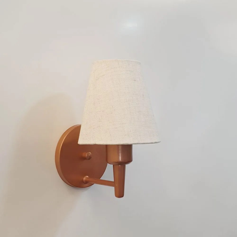 Arandela Cone Md-2004 Base Cobre Cúpula em Tecido 14/14x07cm Rustico Bege - Bivolt