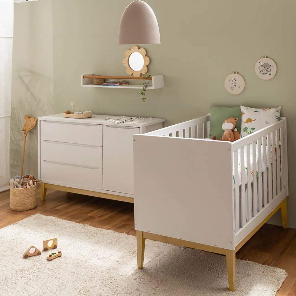 Kit Quarto Theo com Pés Square Natural - Berço + Cômoda 3 Gavetas e 1 Porta - Branco
