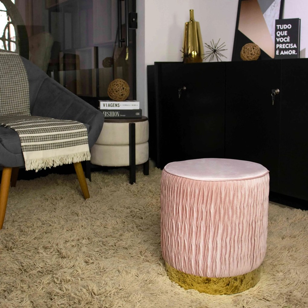 Puff Decorativo Redondo Tati Veludo Rosa com Base Dourada 38 cm - D'Rossi