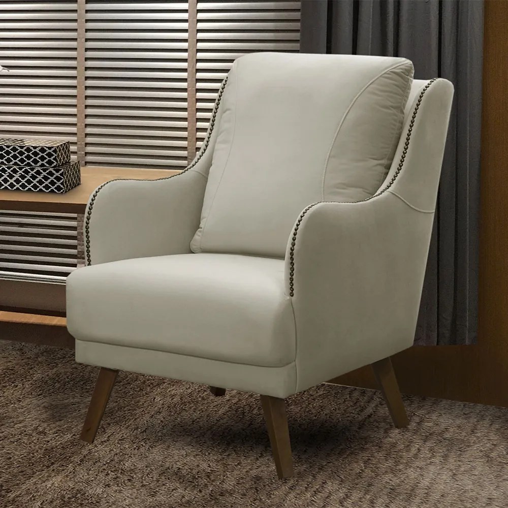 Poltrona Decorativa Catar com Tachas Veludo Bege Claro G33 - Gran Belo