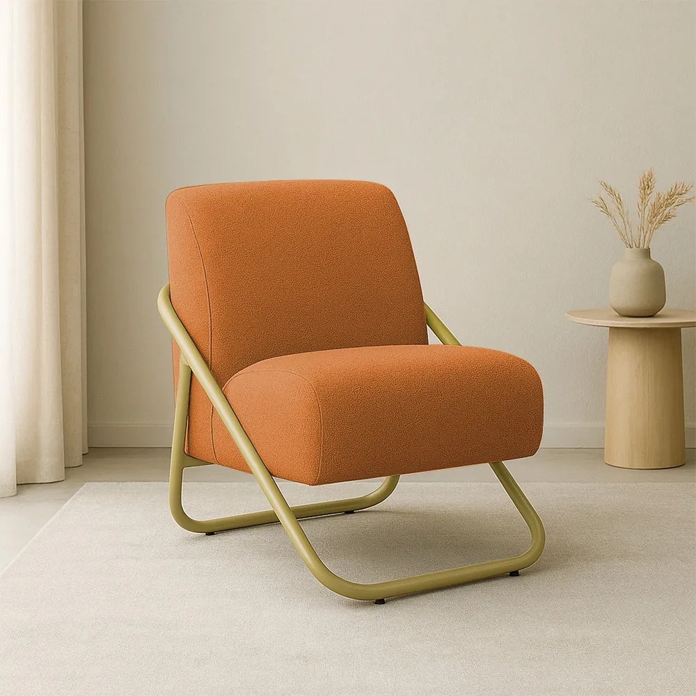 Poltrona Sala Decorativa Industrial Dourado Martina Bouclê K01 - D'Rossi - Caramelo