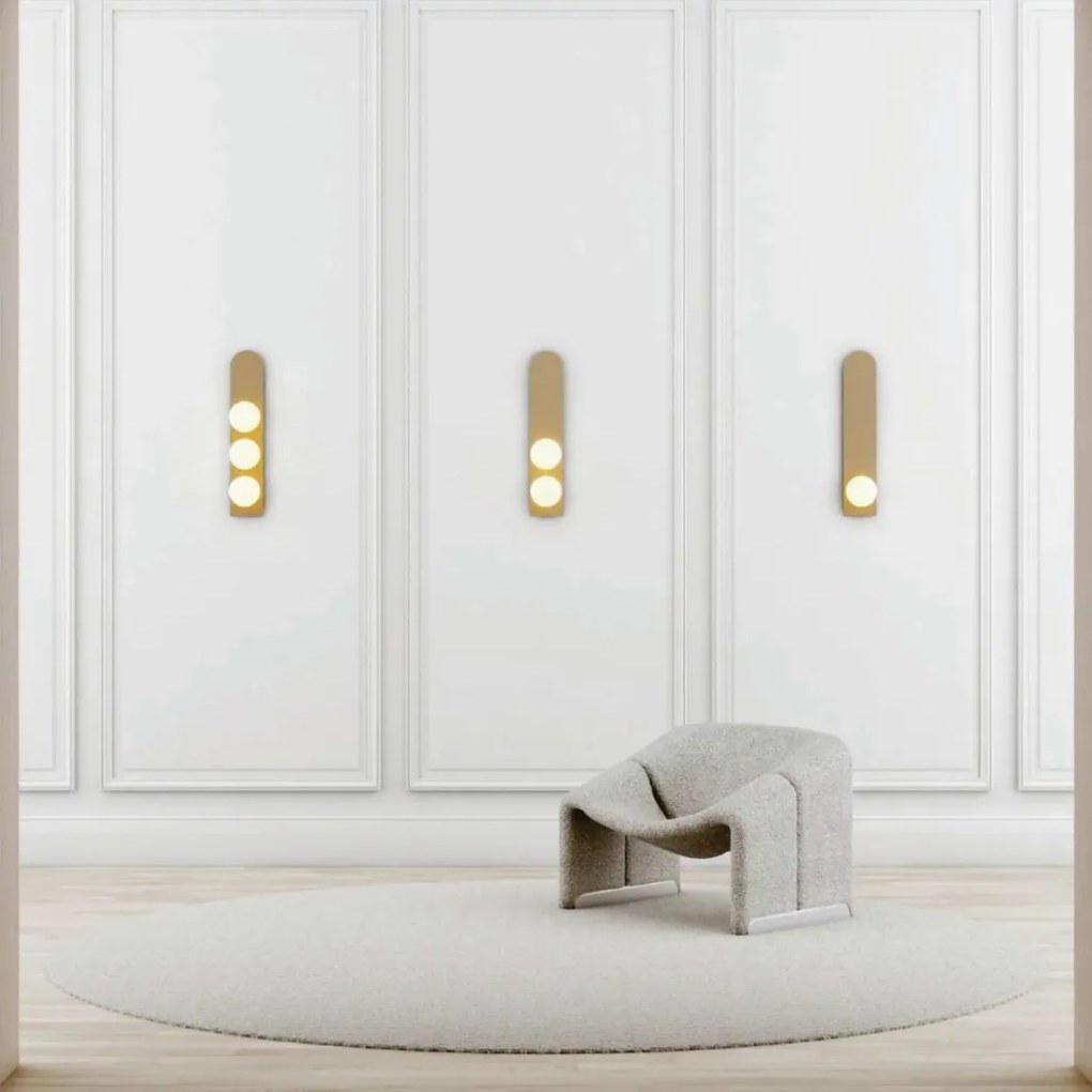 Arandela Aliança 13X65X13Cm 01Xg9 Globo 10Cm - Usina 90035/1 (PT / CB-P - Preto Texturizado / Cobre Brilho Polido, Branco (Fosco))