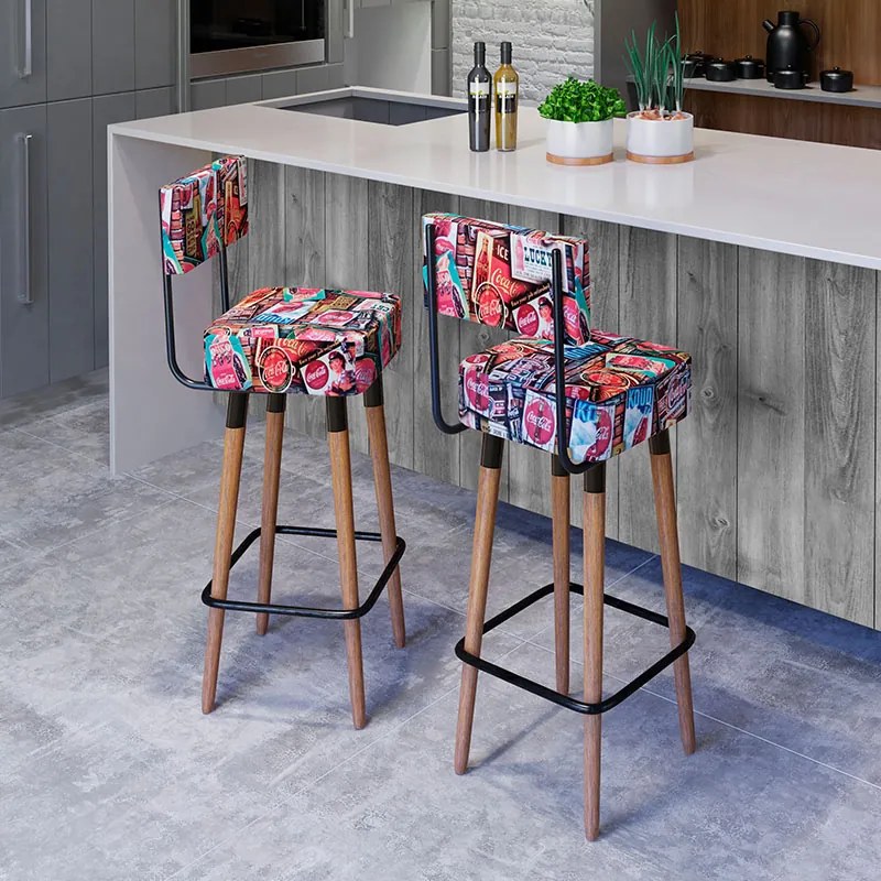 Banqueta Barcelona Pés Palito de Madeira Suede Estampado Cola - Sheep Estofados - Colorido