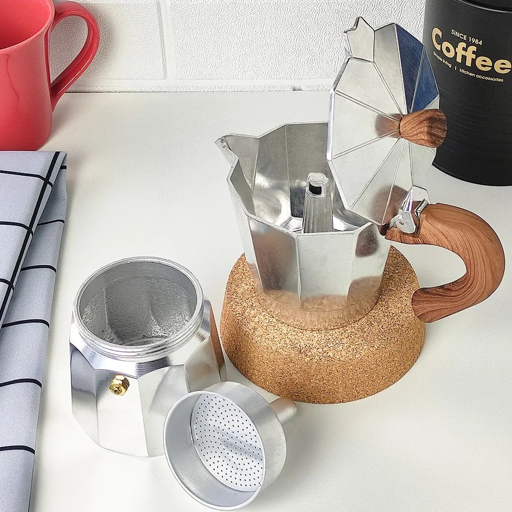 Cafeteira de Alumínio - Para 6 Cafézinhos