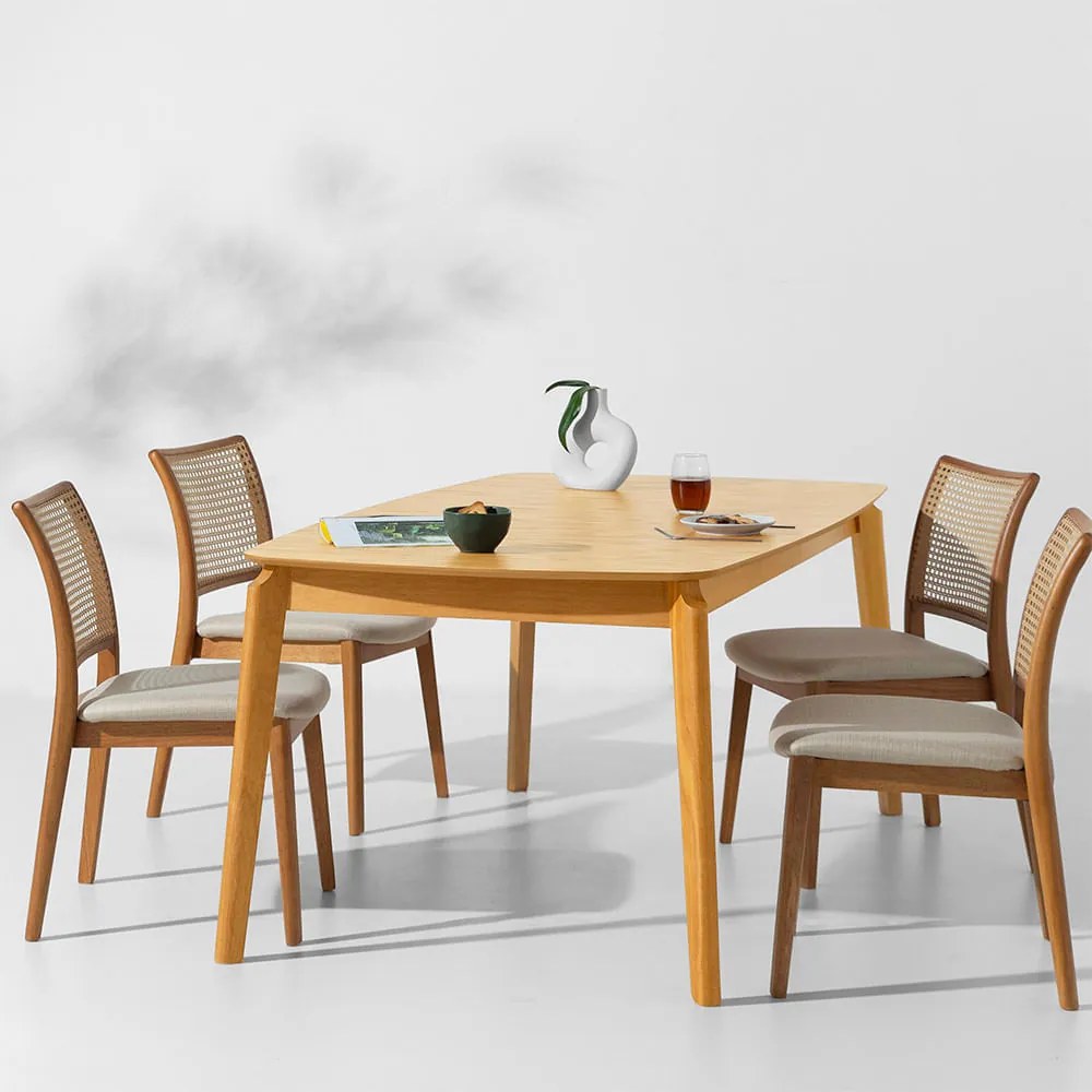 Conjunto Mesa de Jantar Lalá Retangular 1,80mx1m Carvalho Americano com 4 Cadeira Amai Palha Larga Plot Areia - Conjunto Mesa de Jantar Lalá Retangular Carvalho Americano - 1,80mx1m + 4 Cadeira Amai Palha Larga Plot - Areia