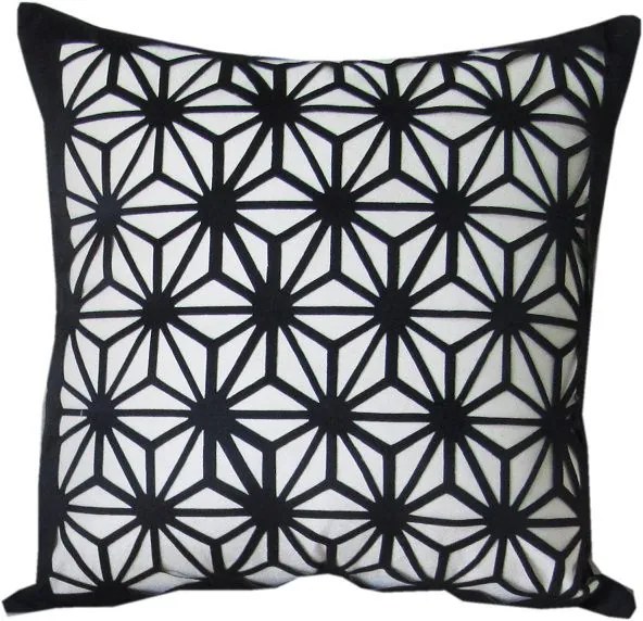 Capa Almofada Corte a Laser Provence Spin Preto 50x50cm