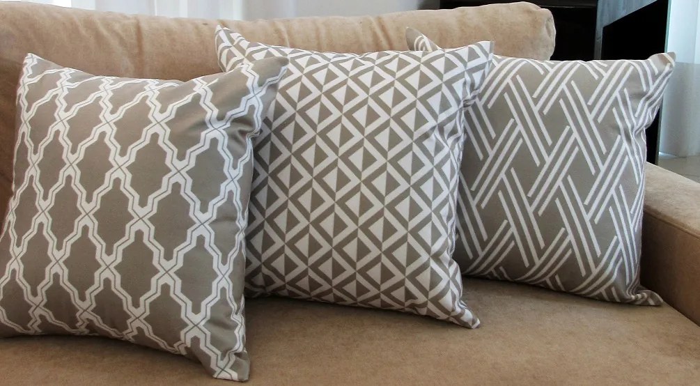 3 Capas para Almofadas Soft Veludo Geométrico Bege 43x43cm