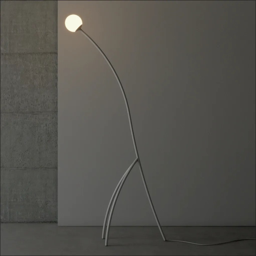 Luminária De Chão Girafa 51X53X166Cm 1Xg9 Globo Ø12Cm Por Waldir Junio... (AV-M - Avelã Metálico)