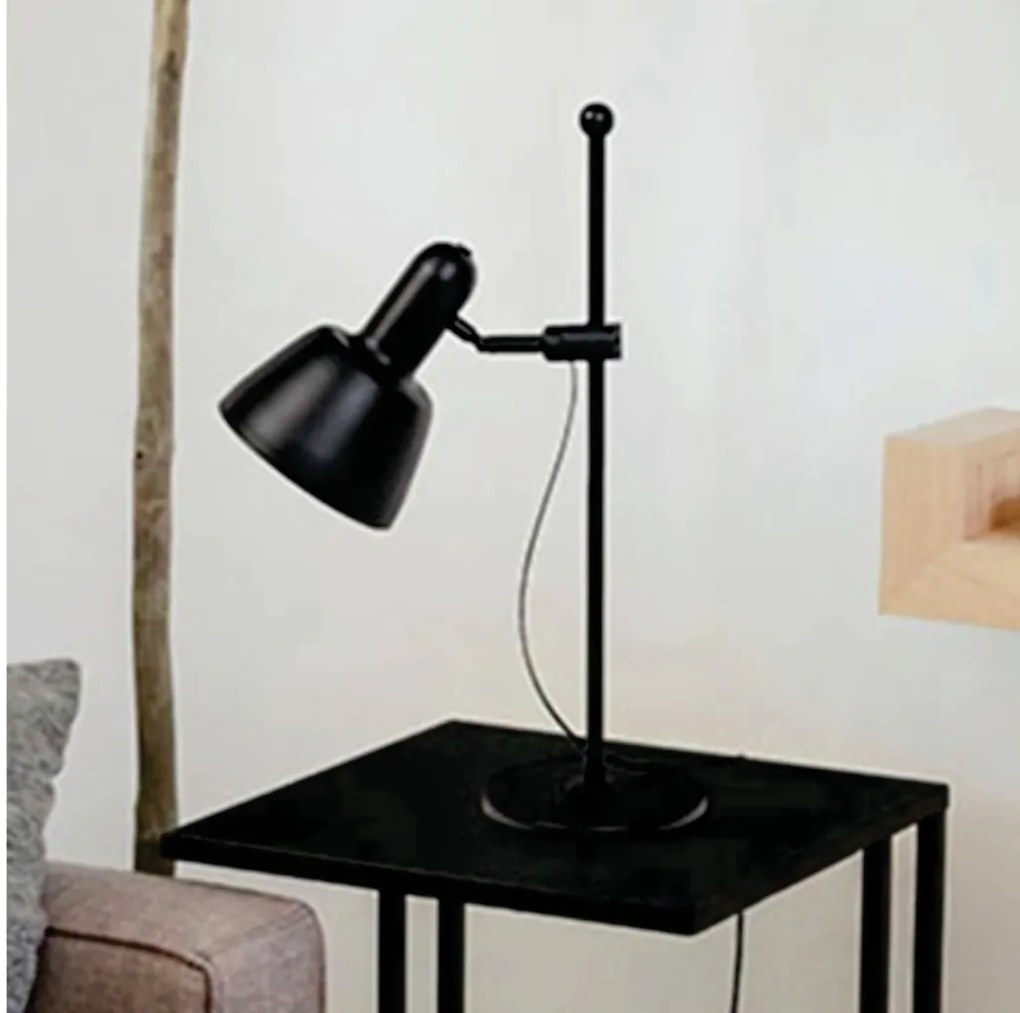Abajur Frida Regulável 15,5X26,4X47,7Cm 1Xe27 Alumínio - Usina 25067/1 (CP-M - Champanhe Metálico, CP-M - Champanhe Metálico, Igual Cúpula Externa)