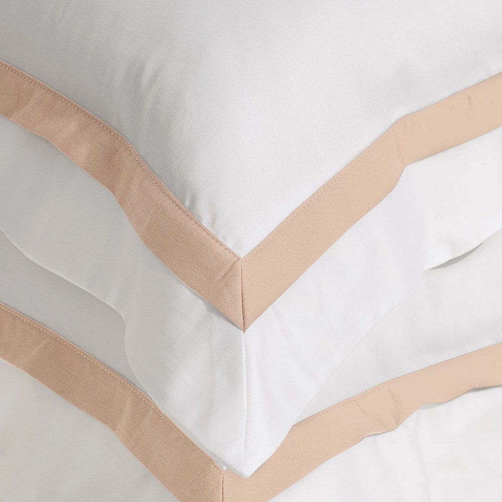 Super Fronha Avulsa Trussardi Cetim 300 Fios Vercelli - Branco e Rosa Pétali  50 x 90 cm