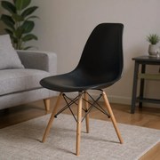 Cadeira para Sala de Jantar Eiffel Eames Preto Base Madeira  R02 - D'Rossi