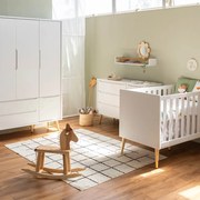 Kit Quarto Infantil Theo com Pés Retrô Natural - Berço + Cômoda 3 Gavetas e 1 Porta + Guarda-Roupa 3 Portas - Branco Fosco