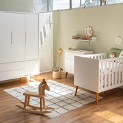 Kit Quarto Theo com Pés Retrô Mel - Berço + Cômoda 3 Gavetas + Guarda-Roupa 3 Portas - Branco