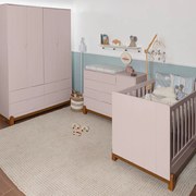 Kit Quarto Infantil Lotus Berço Mini Cama com Frisos + Cômoda 4 Gavetas e 1 Porta + Guarda-Roupa 4 Portas com 4 Gavetas - Rosa Fosco