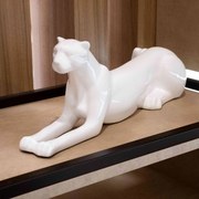 Escultura Decorativa Onça Deitada Branco 52cm B02 - D'Rossi