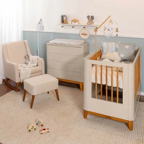Kit Quarto Infantil Boom com Pés Square Mel - Berço Slim + Poltrona Ginga e Puff Ginga + Cômoda 4 Gavetas - Areia Fosco