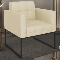 Poltrona Decorativa Base Industrial Preto Ana Veludo Luxo Off White -