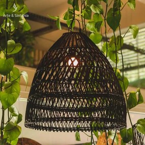 Luminária Pendente em Rattan Preto