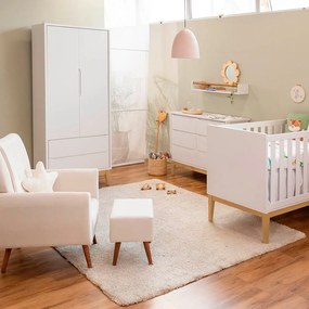 Kit Quarto Theo com Pés Square Natural - Berço Mini Cama + Cômoda 6 Gavetas + Guarda-Roupa 2 Portas + Poltrona de Amamentação com Puff Lola - Branco
