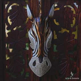Cabeça De Zebra C/ Areia Jateada