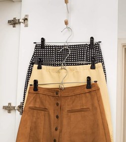 Conjunto com 3 Cabides de Metal com Gancho Frontal