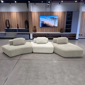 Sofá Ilha Sala de Estar 2 Módulos e Chaise Dakota Encosto Almofadas Soltas Bouclê Rústico Greige/OffWhite G33 - Gran Belo