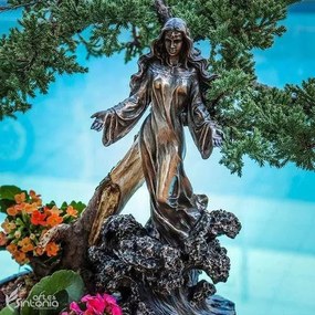 Estátua Iemanjá "Rainha das Águas"