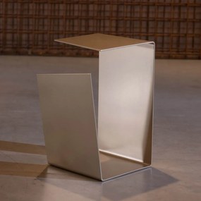 Mesa Lateral Ismena Quadrada Estrutura Aço Carbono Pintado
