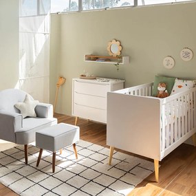 Kit Quarto Infantil Theo com Pés Retrô Natural - Berço + Cômoda 3 Gavetas + Poltrona e Puff Capri - Branco Fosco