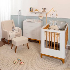 Kit Quarto Infantil com Pés Square Mel - Berço Boom + Poltrona Ginga + Puff Ginga + Cômoda Boom 4 Gavetas - Branco Fosco