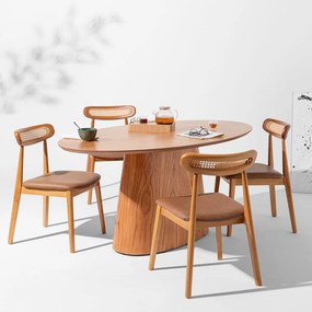 Conjunto Mesa de Jantar Tarsila Oval Cinamomo 1,80m x 1m + 4 Cadeiras Dalí Encosto Palha Larga Assento PU Cognac
