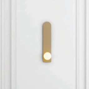 Arandela Aliança 13X65X13Cm 01Xg9 Globo 10Cm - Usina 90035/1 (PT / CB-P - Preto Texturizado / Cobre Brilho Polido, Branco (Fosco))