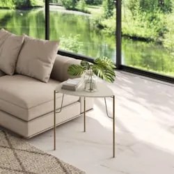 Mesa Lateral Alta Para Sala Pés Metálicos Blen Luna/Dourado I06 - Mpoz