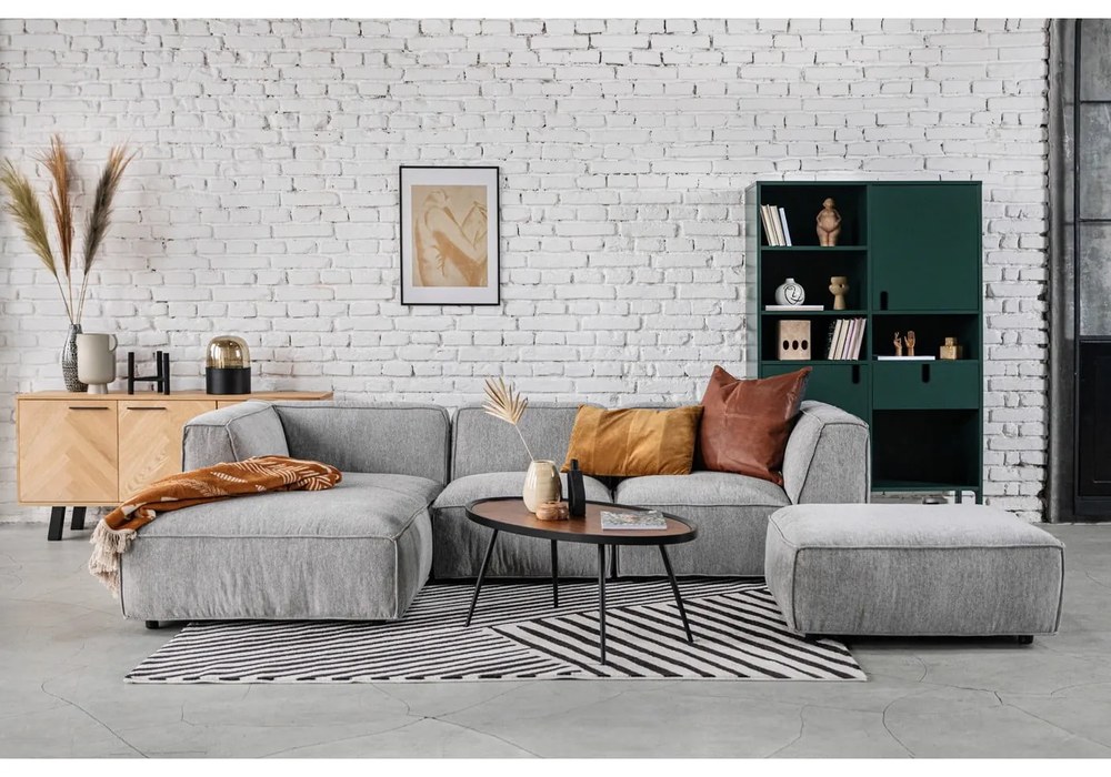 Czarny stolik z blatem w dekorze orzecha Kave Home Kamelia