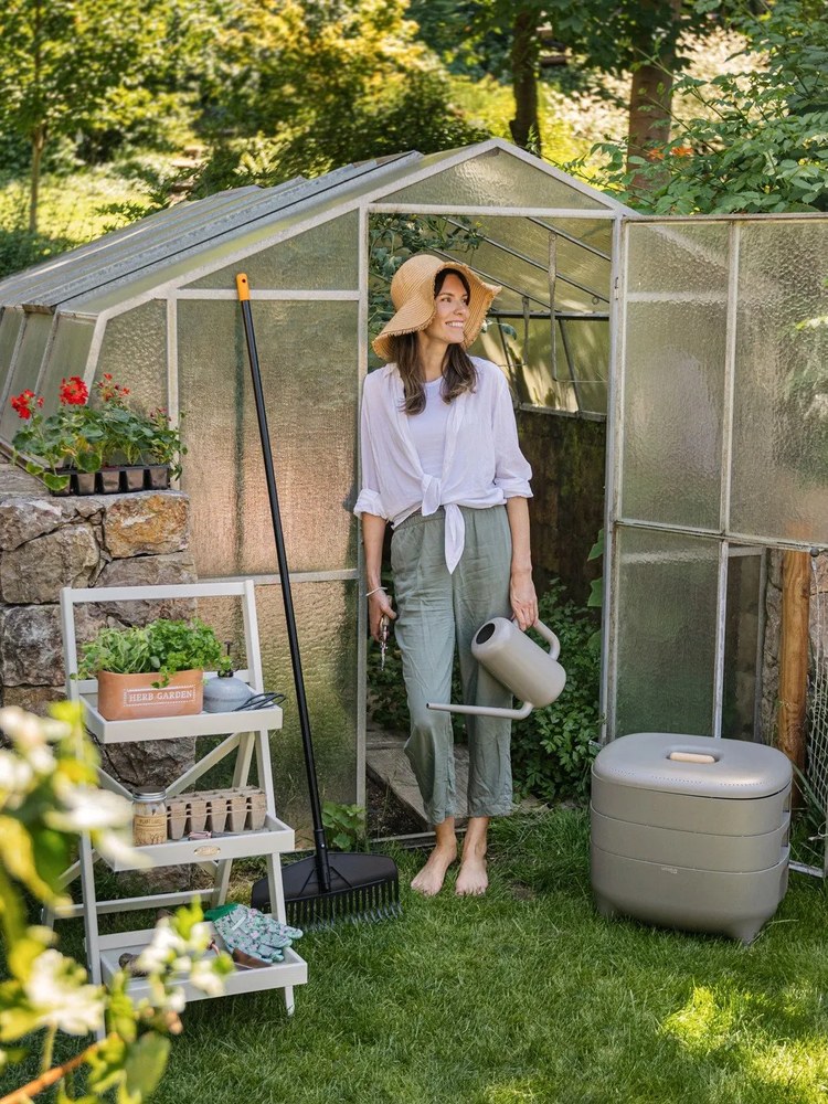 Kwietnik z drewna sosnowego Esschert Design