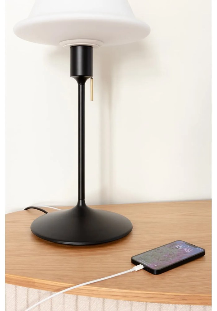 Beżowa szafka pod TV w dekorze dębu 140x40 cm Audacious – UMAGE