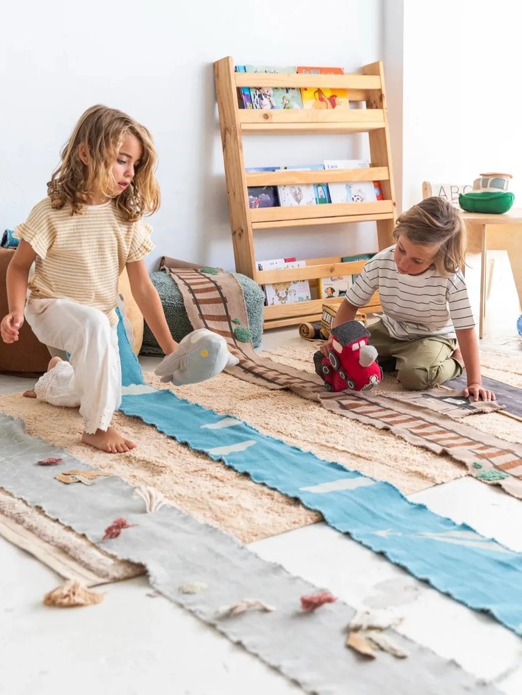 Kolejka dla dzieci Ride &amp; Roll Train – Lorena Canals